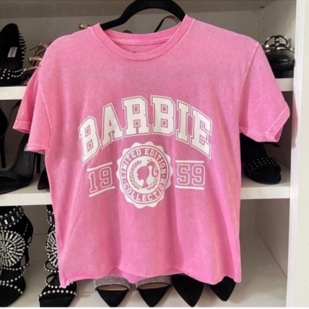New Barbie Limited Edition Collection T-shirt size Xsmall